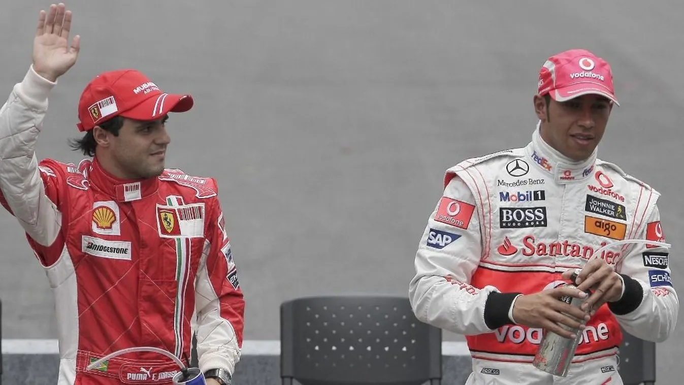 Durva vádak érték Lewis Hamiltont