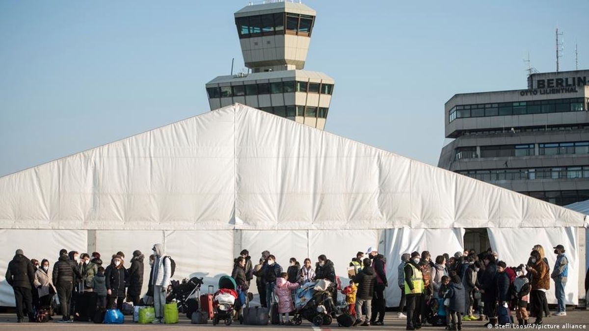 Hatalmas tűz a németországi migránstáborban