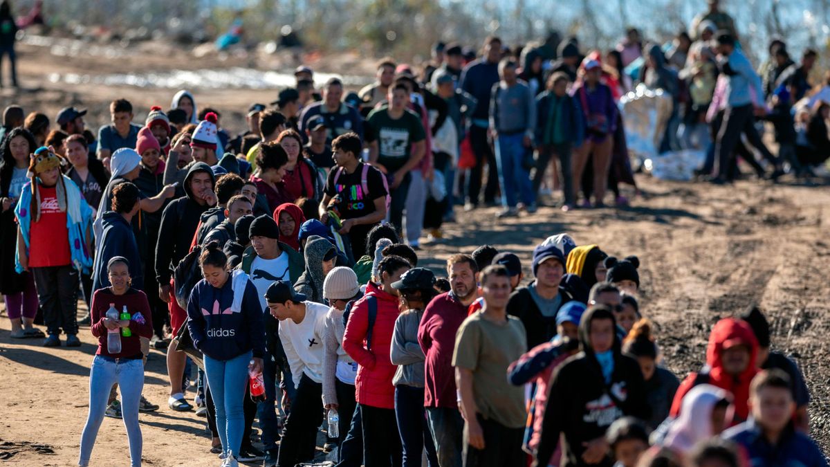 Fokozódik a migránskáosz Texasban