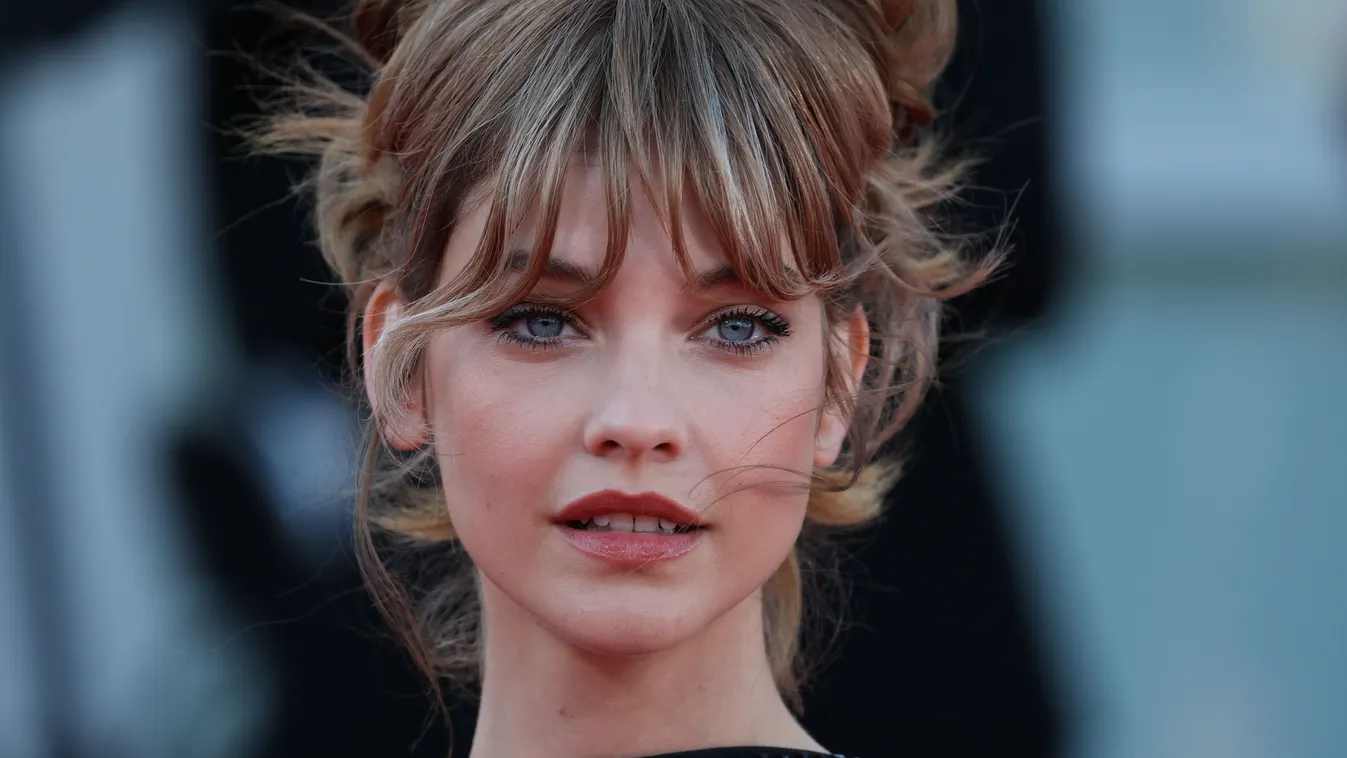  Így néz ki Palvin Barbi smink nélkül - Fotó