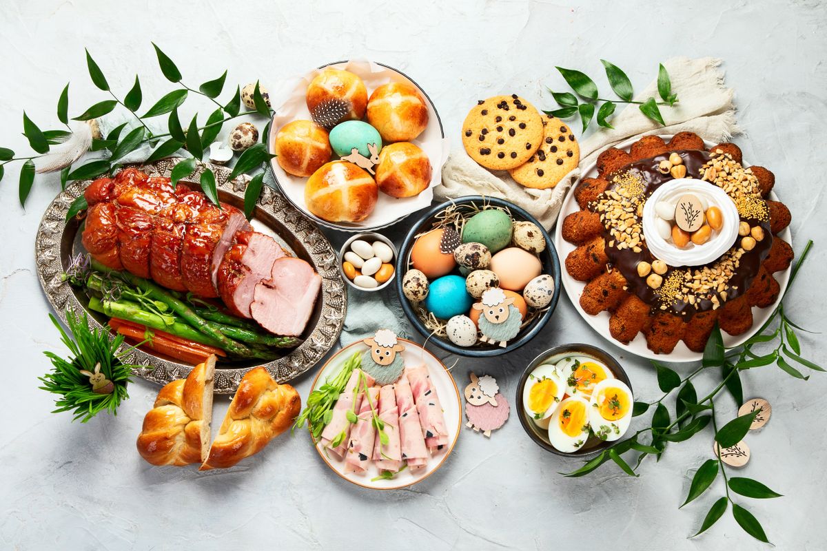 Classic,Easter,Ham,Dinner.,Top,View,Table,Scene,On,A