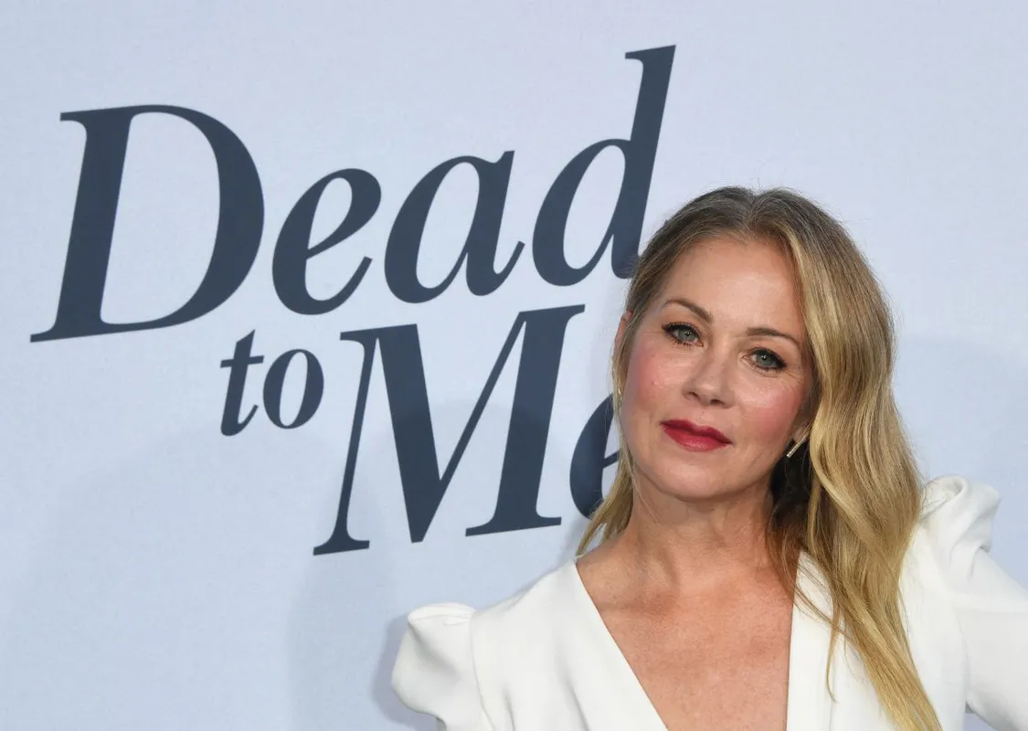 “Dead To Me” season 1 premiere