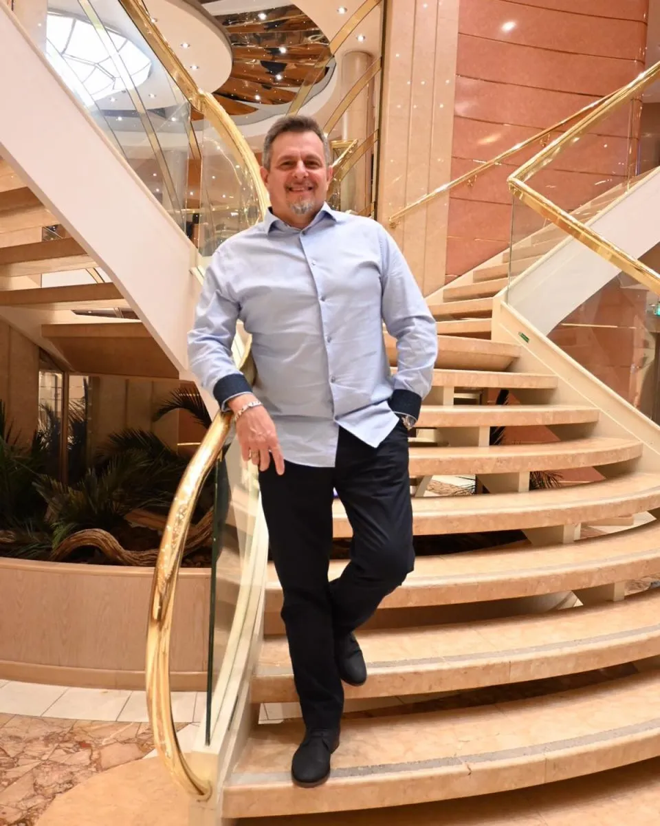 Márió a harmónikás 