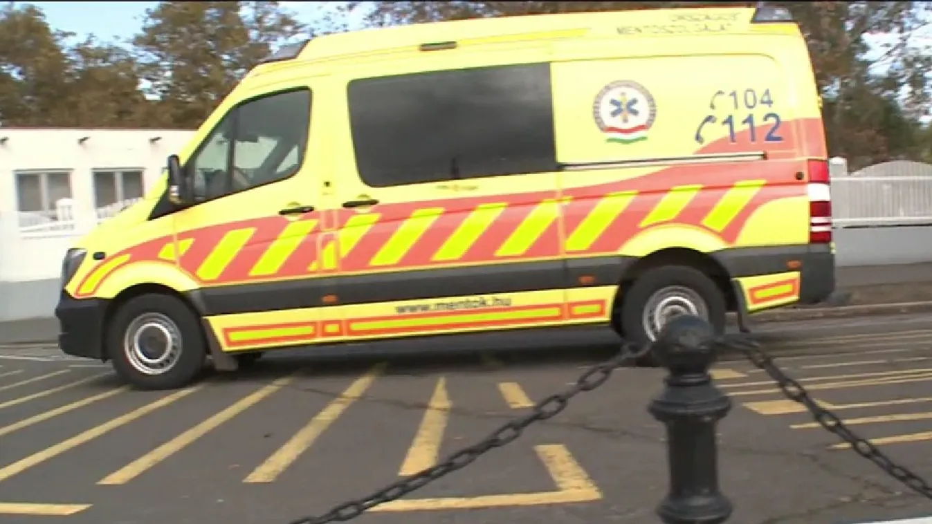 Lelökték a lépcsőn? Életéért küzd egy kétéves Debrecenben