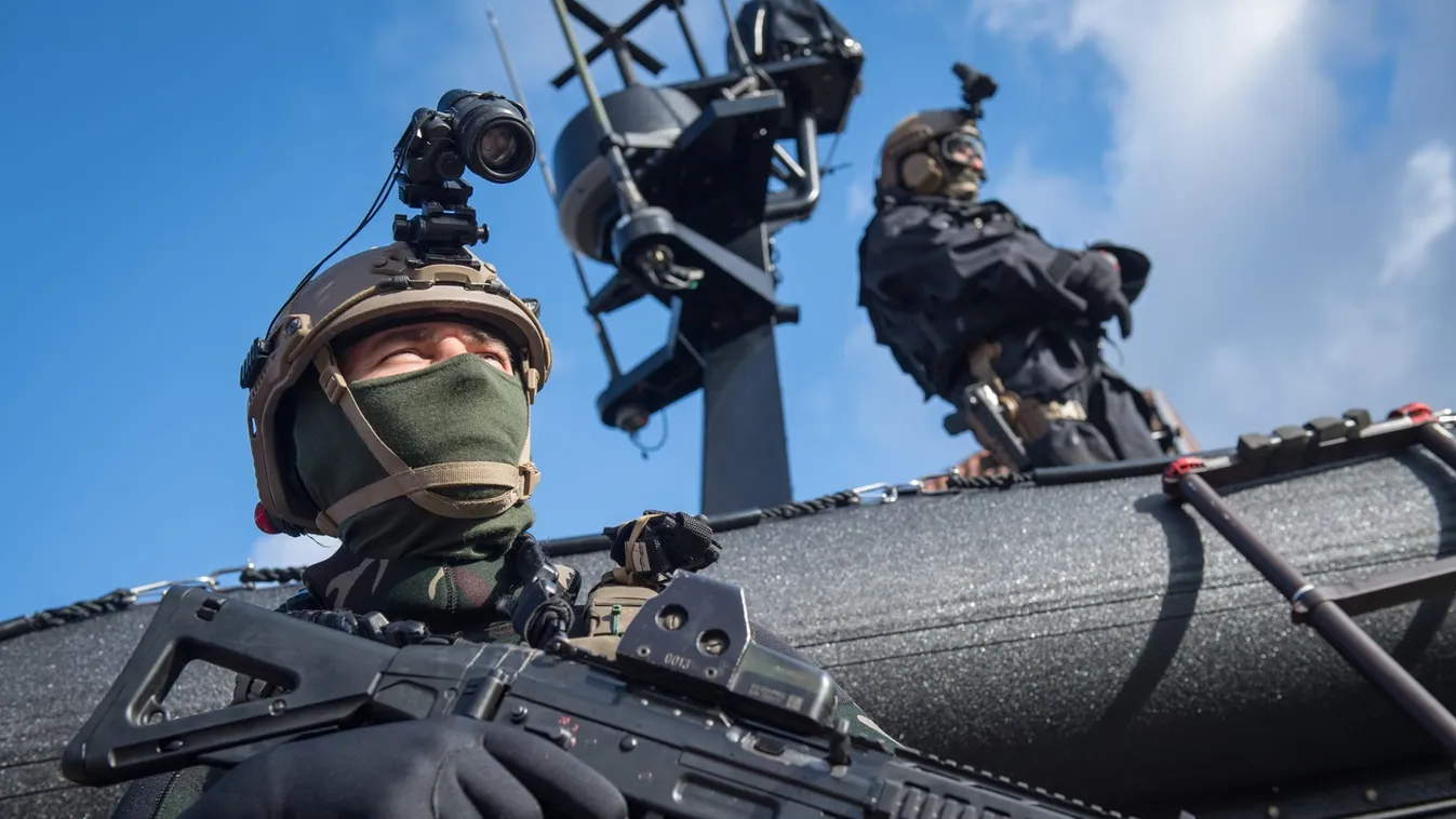 Újabb és újabb háborús üzenetek Franciaországból