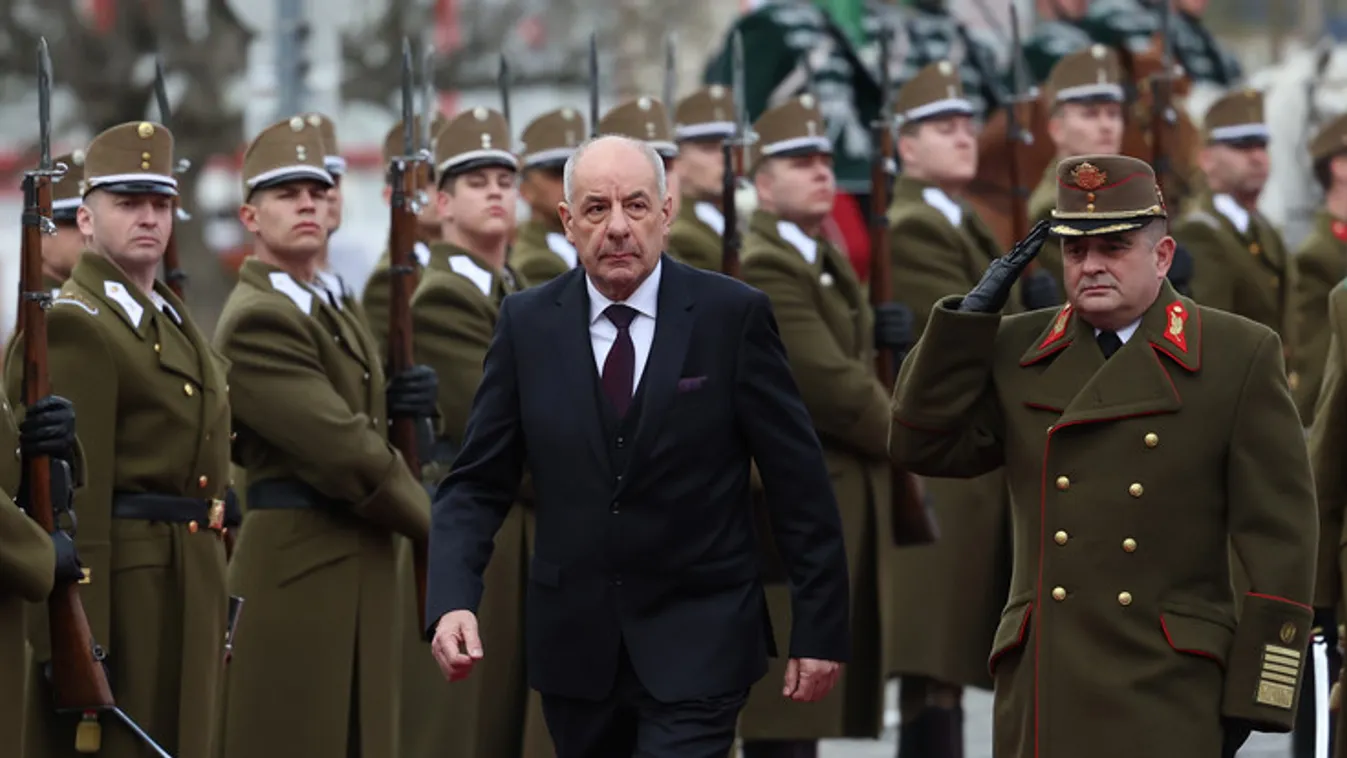 "Esküm szentesíti hazámhoz fűződő hűségemet"