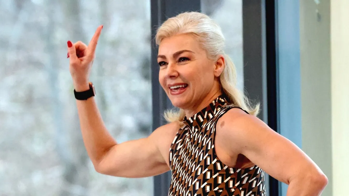 Forró képpel rukkolt elő Barta Sylvia