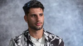 Lekapták! Ezzel a luxusautóval járkál Liverpoolban Szoboszlai Dominik - Videó