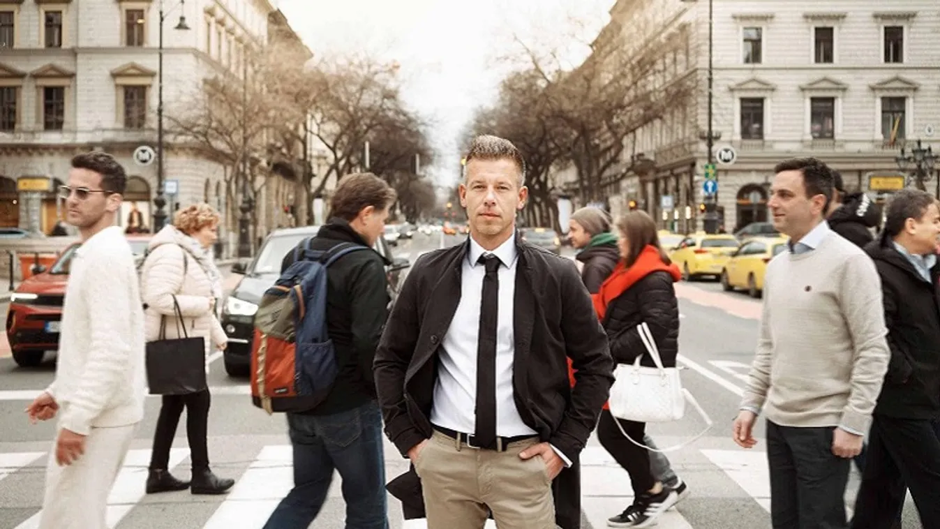 Honnan lett egyszerre ennyi pénze tüntetésre Magyar Péternek?