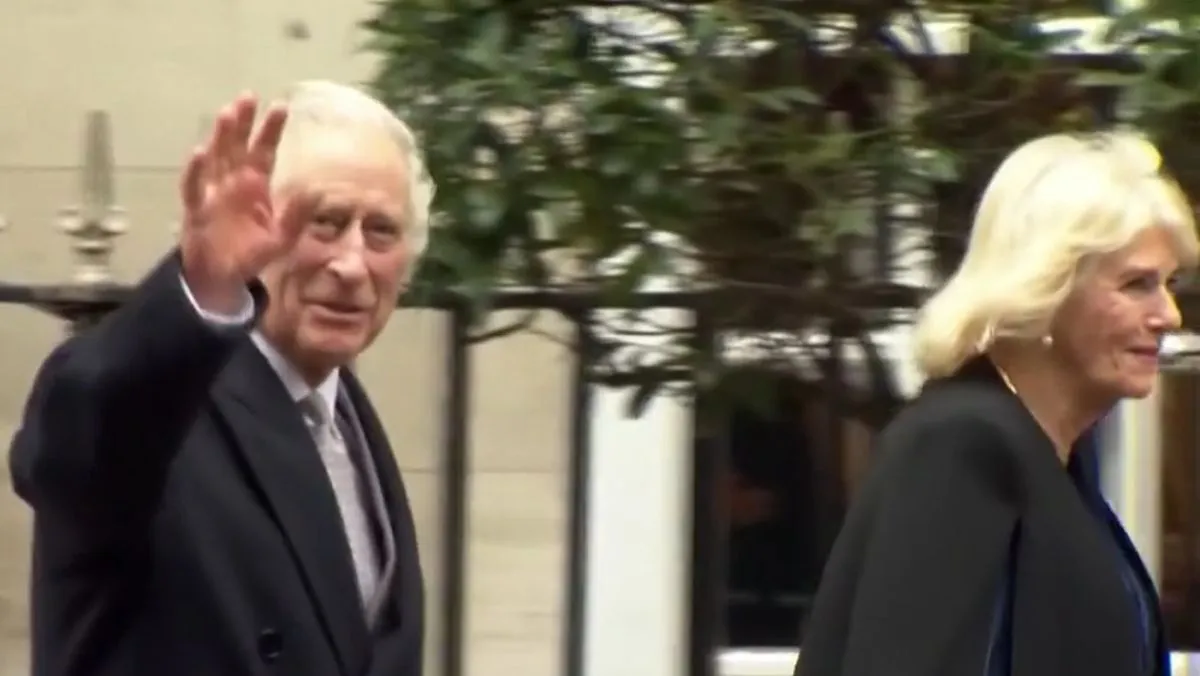 Károly király, Kamilla királyné, Tények Plusz