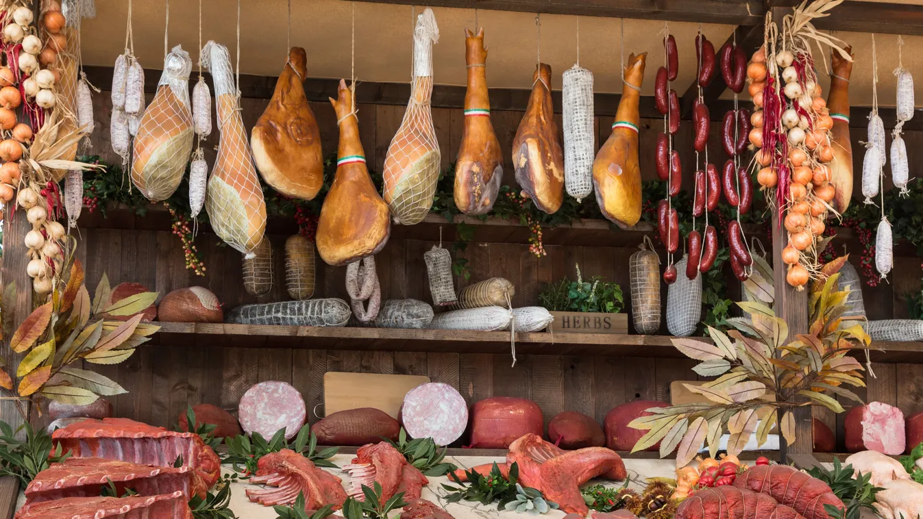 Akad, aki csak faluhelyen vesz húsvéti sonkát