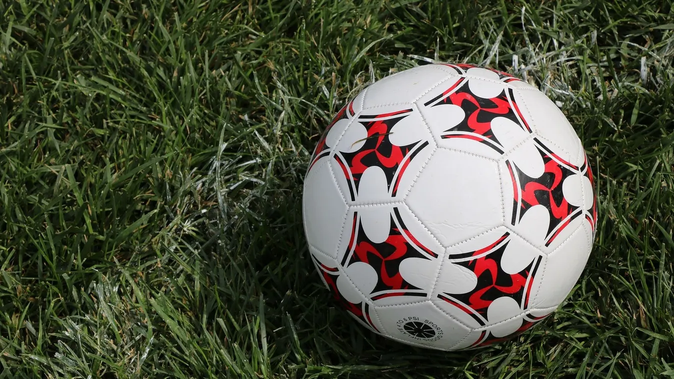  Összeesett a pályán az Arsenal futballistája