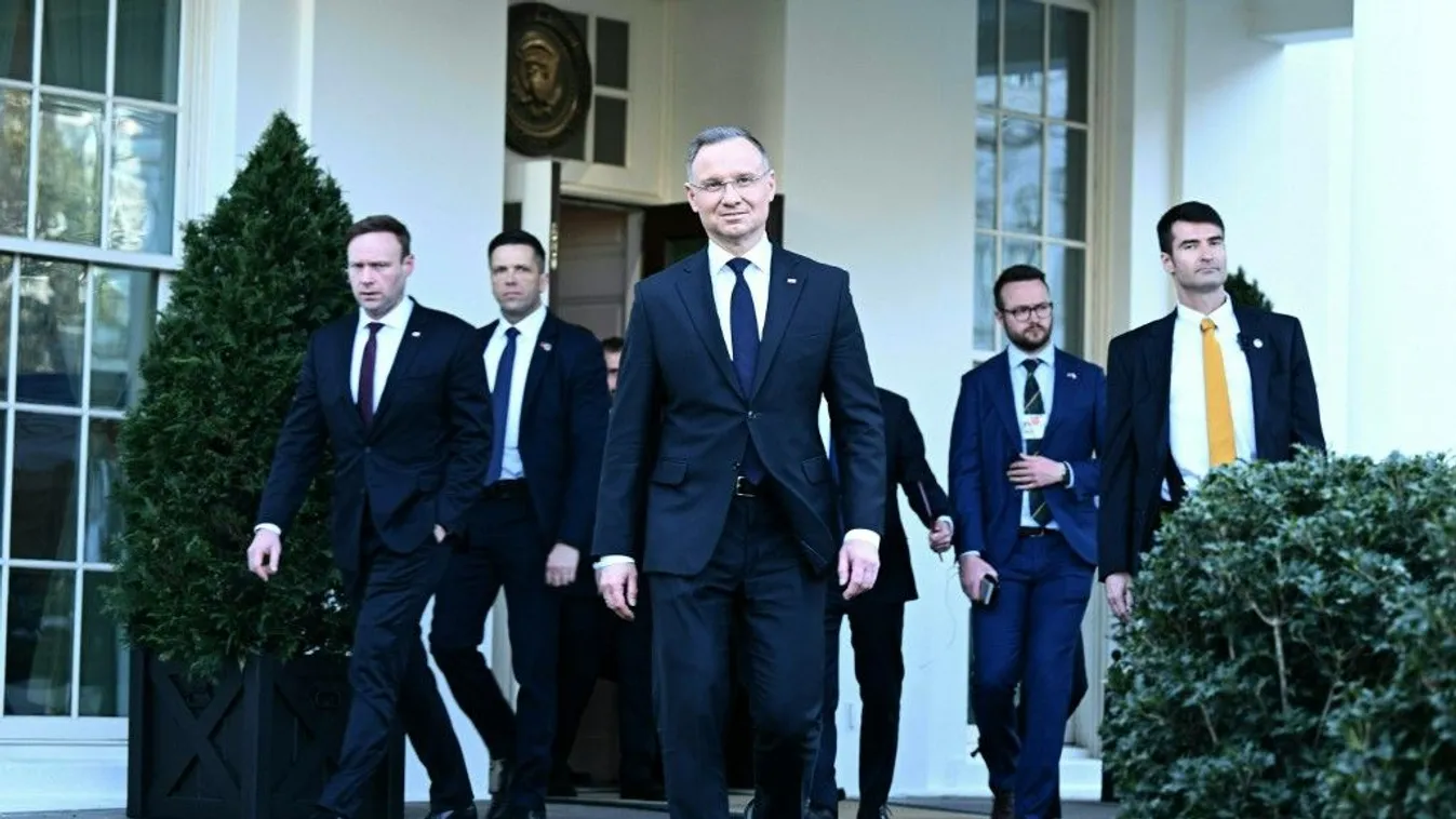 2 milliárd dolláros hitelt kap Amerikától Lengyelország