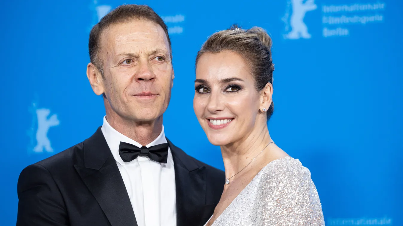 Szexuális zaklatással vádolják a magyar pornószínészt