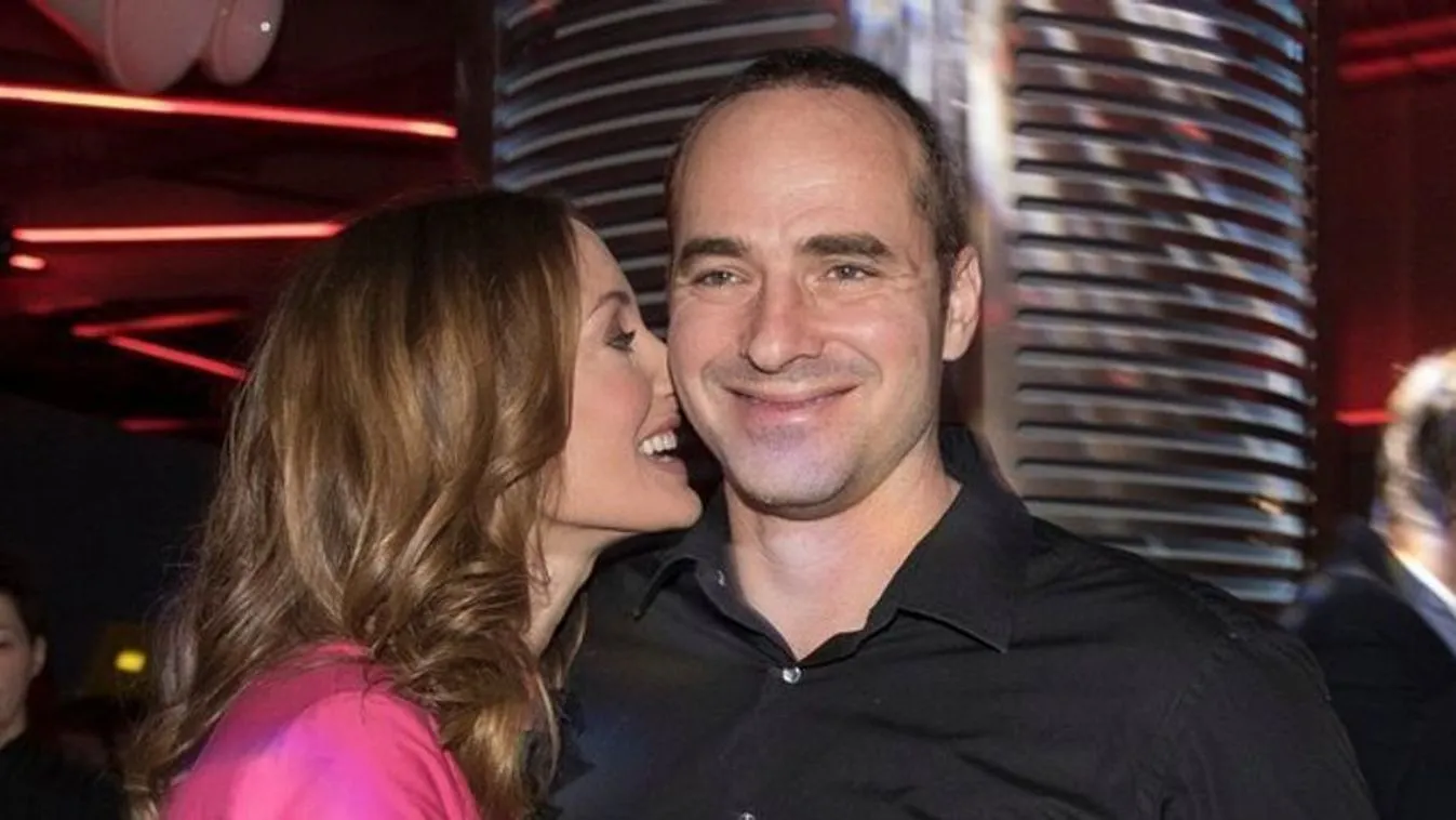 Talpig feketében jelent meg Benedek Tibor özvegye