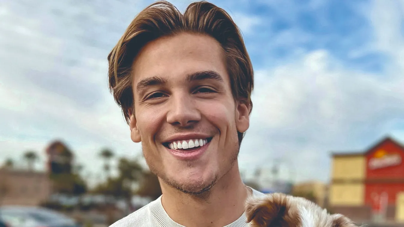 Budavári Fülöp nagyon elkényezteti a kutyusát