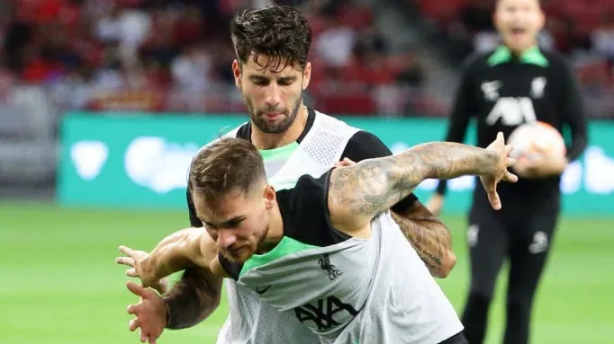 Liverpool Press Conference And Training