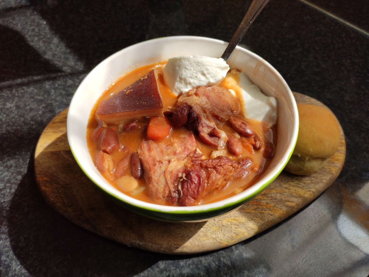 Traditional,Hungarian,Bean,Soup,With,Smoked,Pork,Meat
