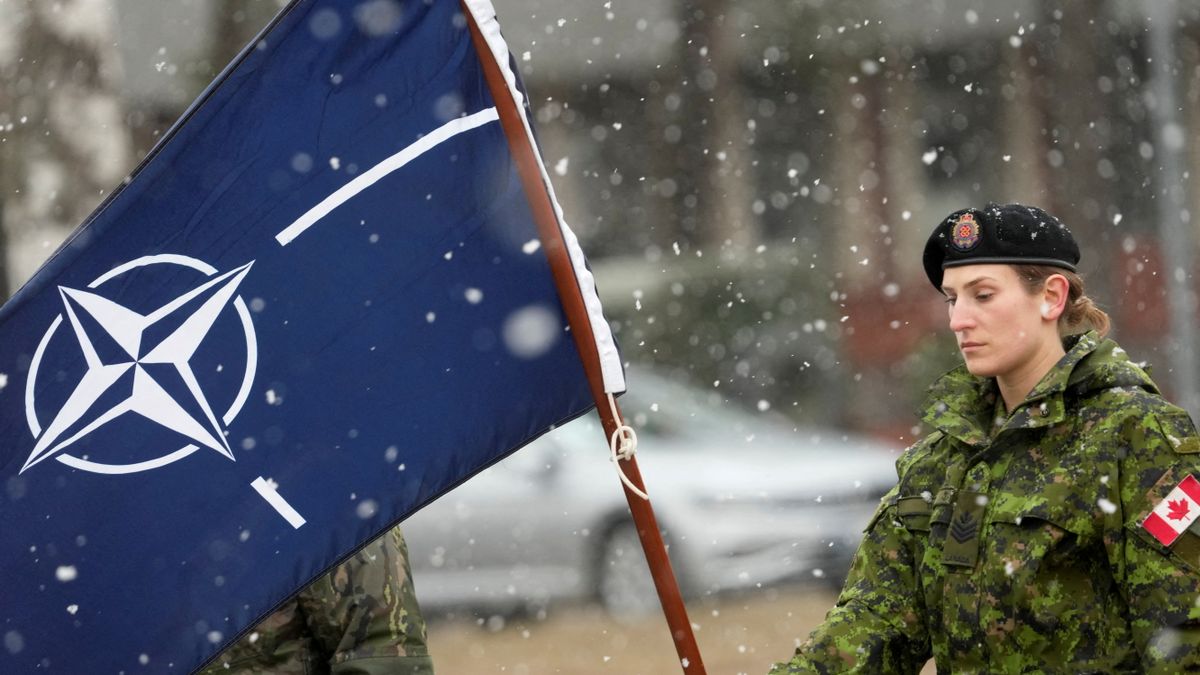 NATO-csapatokat Ukrajnába...