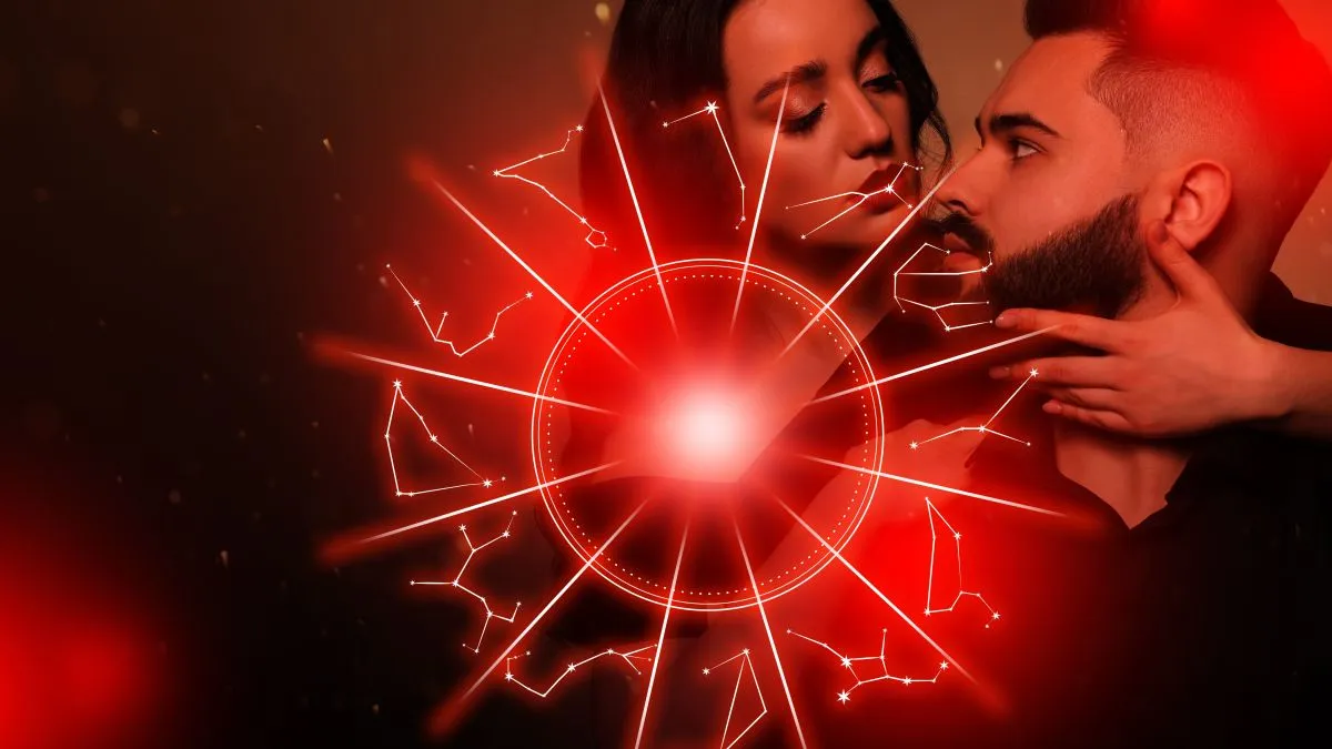 Horoscope,Compatibility.,Loving,Couple,And,Zodiac,Wheel