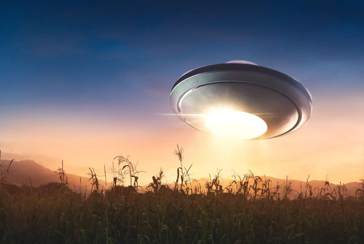 Zsolt egy Csertőhöz közeli mezőn látta meg az UFO-t /
