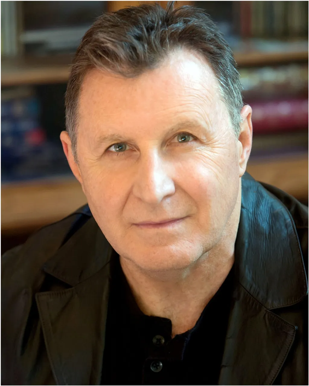 Tony Martin 64 évesen vette feleségül közös fiuk édesanyját, az ismert színésznőt, Rachel Blake-et. A színészpár gyermeke is maradt a kaptafánál és egyre népszerűbb a mozivásznon.