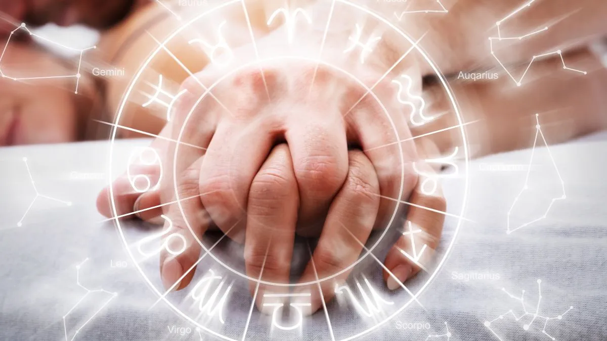 Couple,Sex,Foreplay,In,Bed.,Astrology,And,Zodiac,Horoscope,Chart