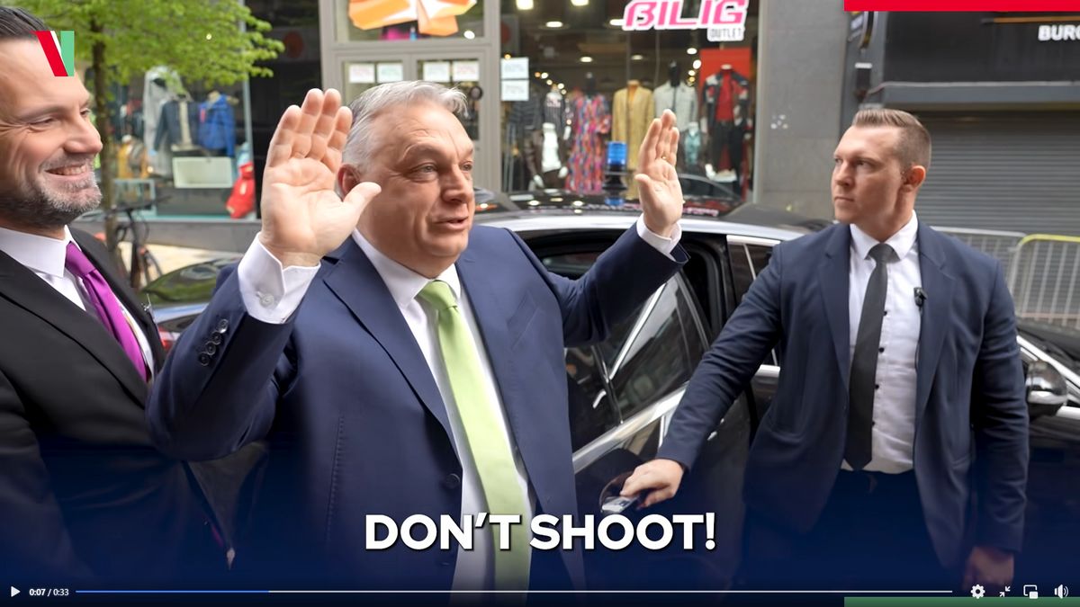 – Ne lőjenek! – mondta Orbán Viktor az újságíróknak – Ripost