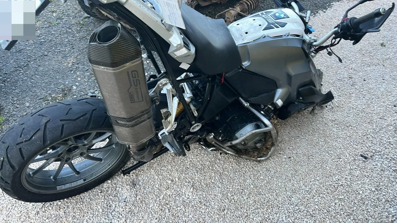 Motoros felvonulásra sietett a tragikusan elhunyt tolnai pár