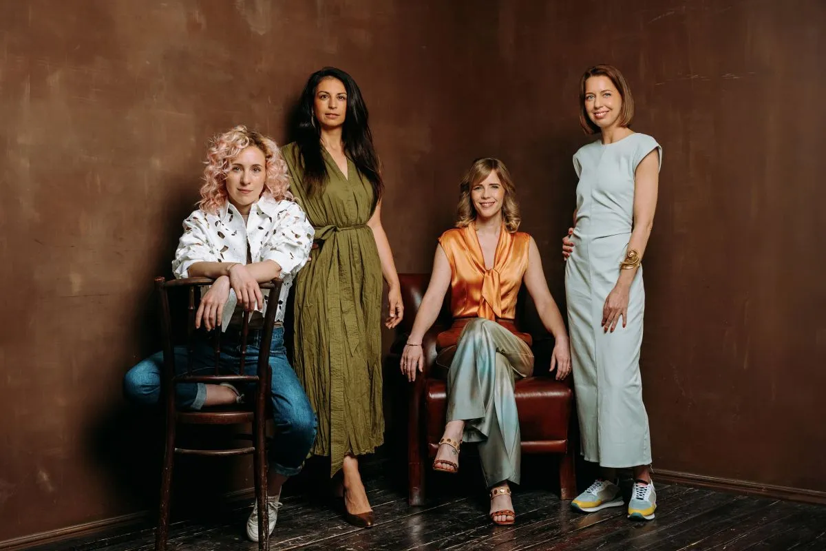 Négy nagykövet népszerűsíti a kezdeményezést. A fotón balról jobbra: