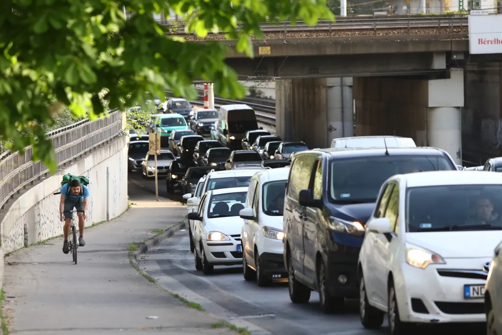 2024.04.10
Napi dugo a városban