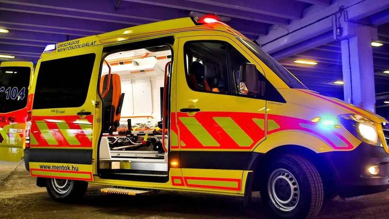 Dráma Budapest mellett, az autóban indult be a szülés