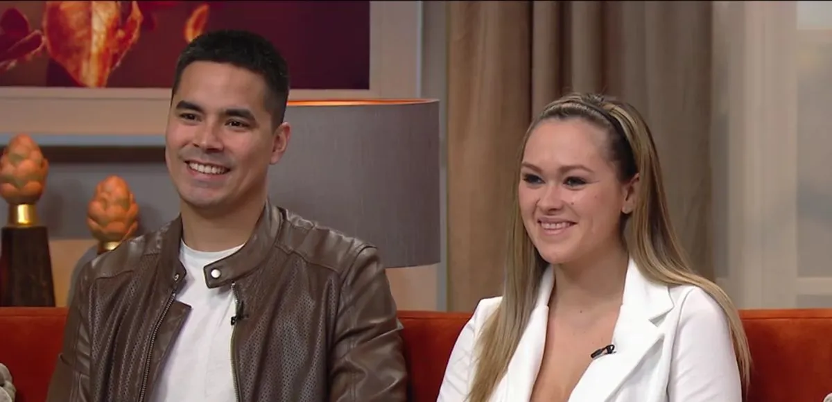 Feng Ya Ou énekes és szerelme, Békefi Viktória a Mokkában.