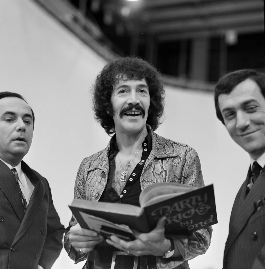 Vitray Tamás, Peter Wyngarde angol színész és Antal Imre
