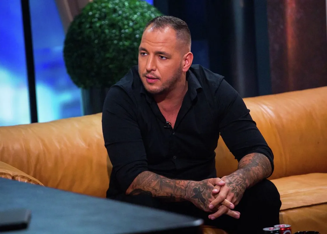 Curtis 20210929_Frizbi_Life_tv_083_KB_Metropol