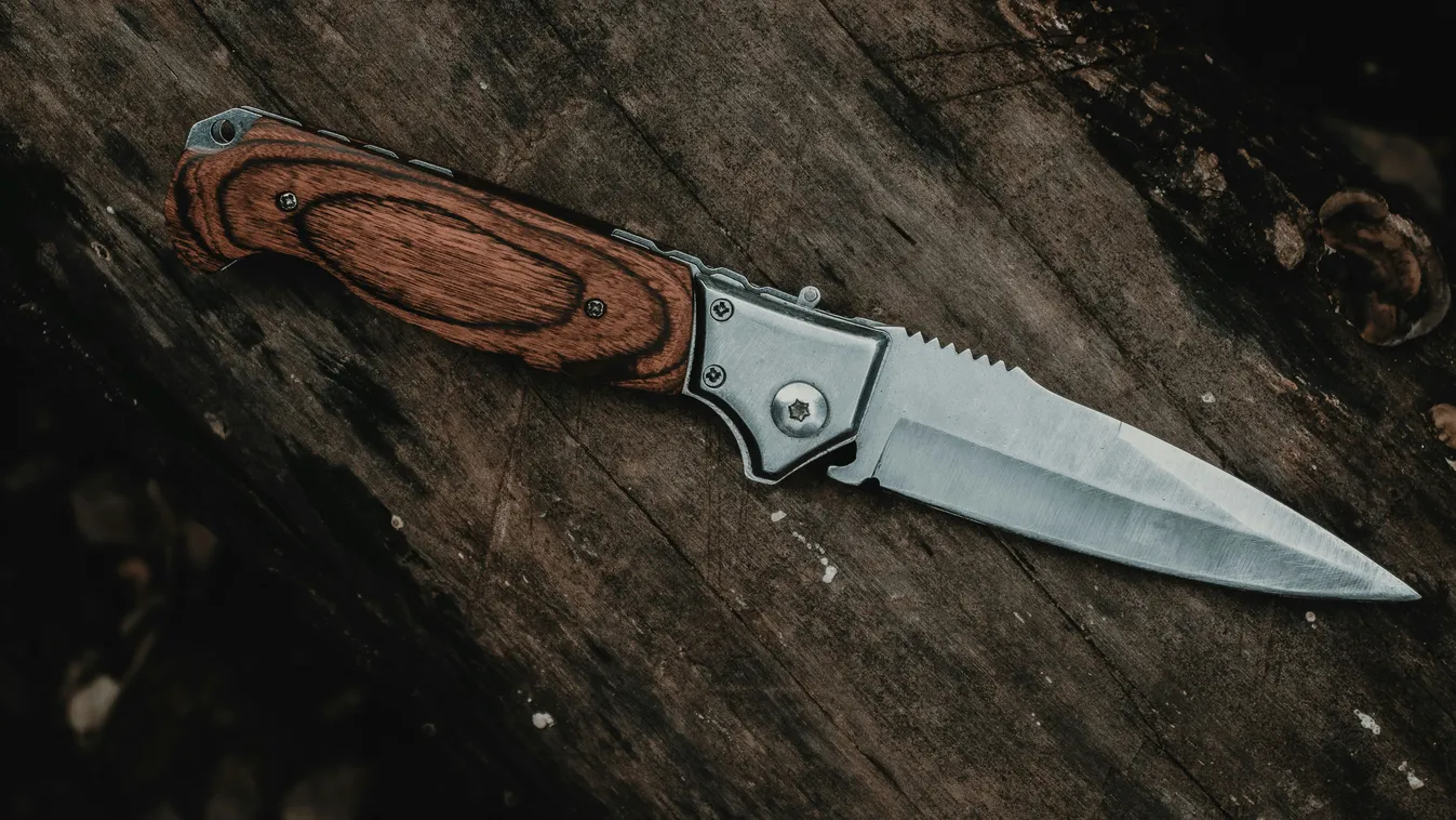 Fényes nappal, a nyílt utcán késelték meg a 27 éves nőt