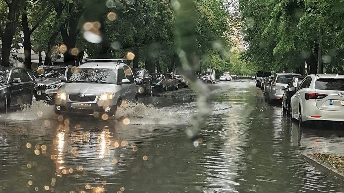 Elárasztotta a lakótelepet a víz ebben a nyugat magyarországi megyében, ezt tették a lakók
