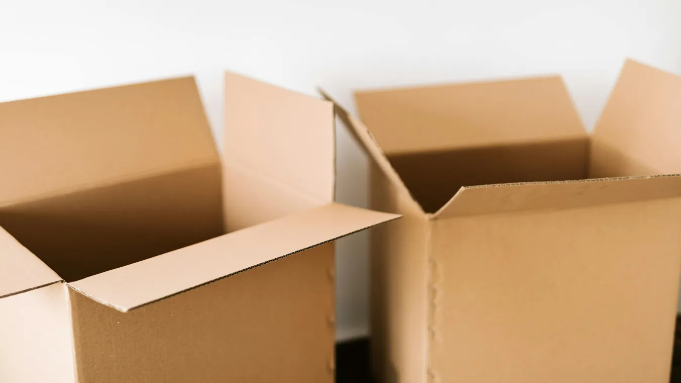 Videó: neten rendelt csomagot, undorító, mi volt benne