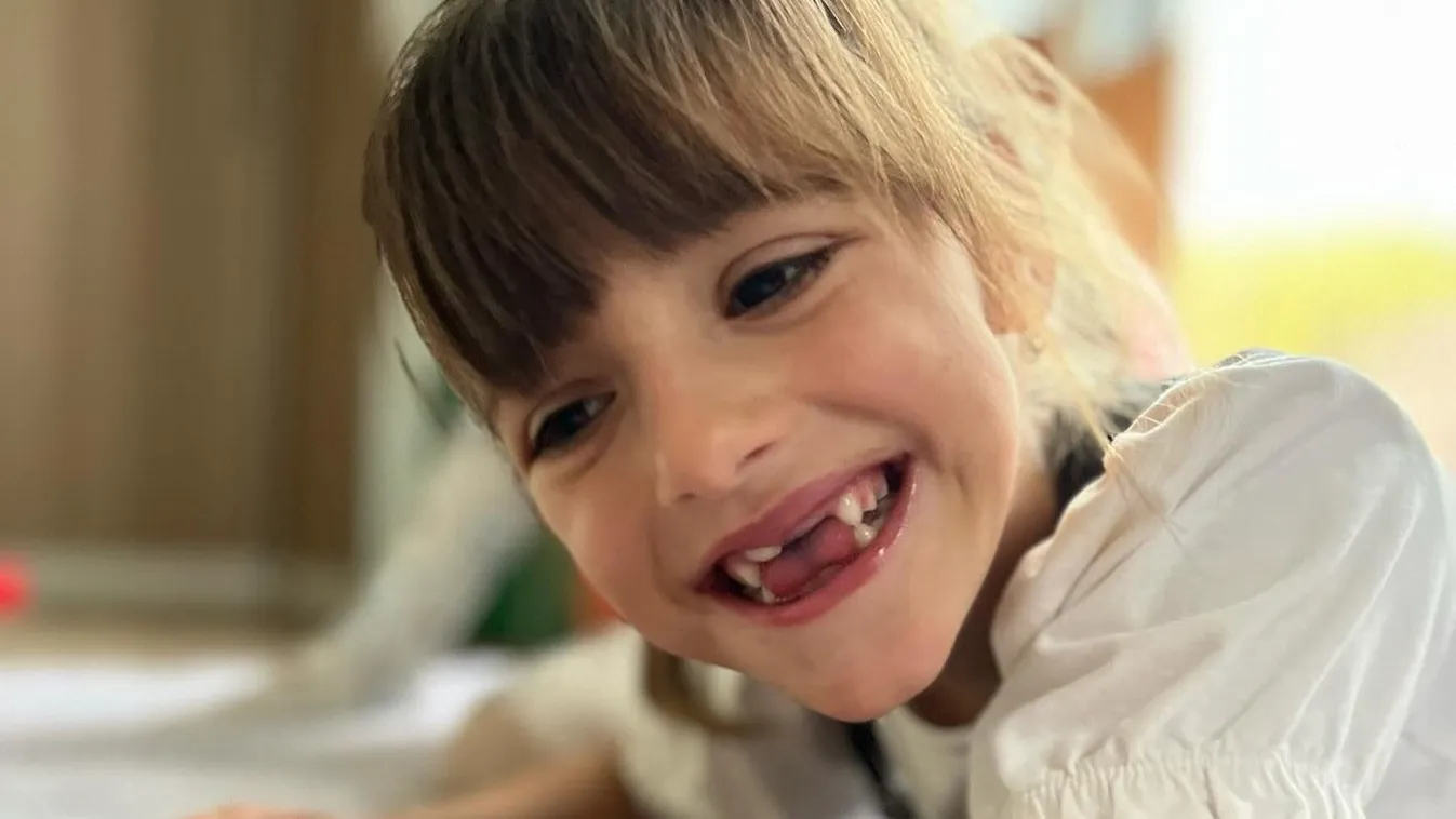 A hétéves Sára minden álma, hogy egyszer járhasson