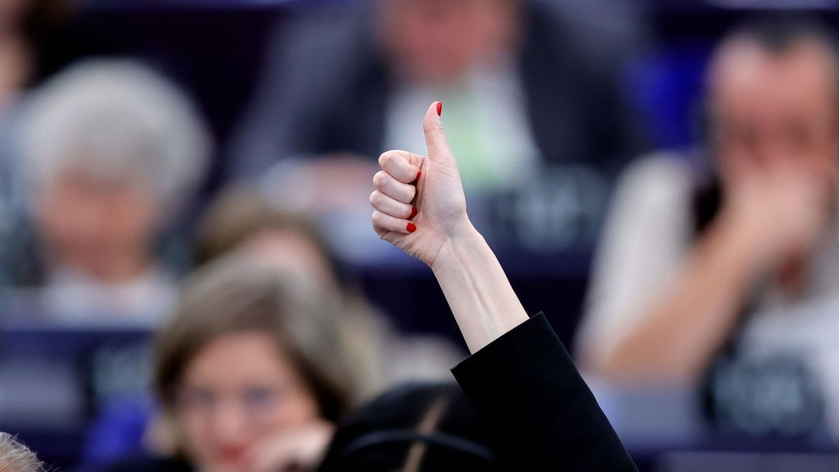 A dollárbaloldal az utolsó perceket is kihasználná Brüsszelben
