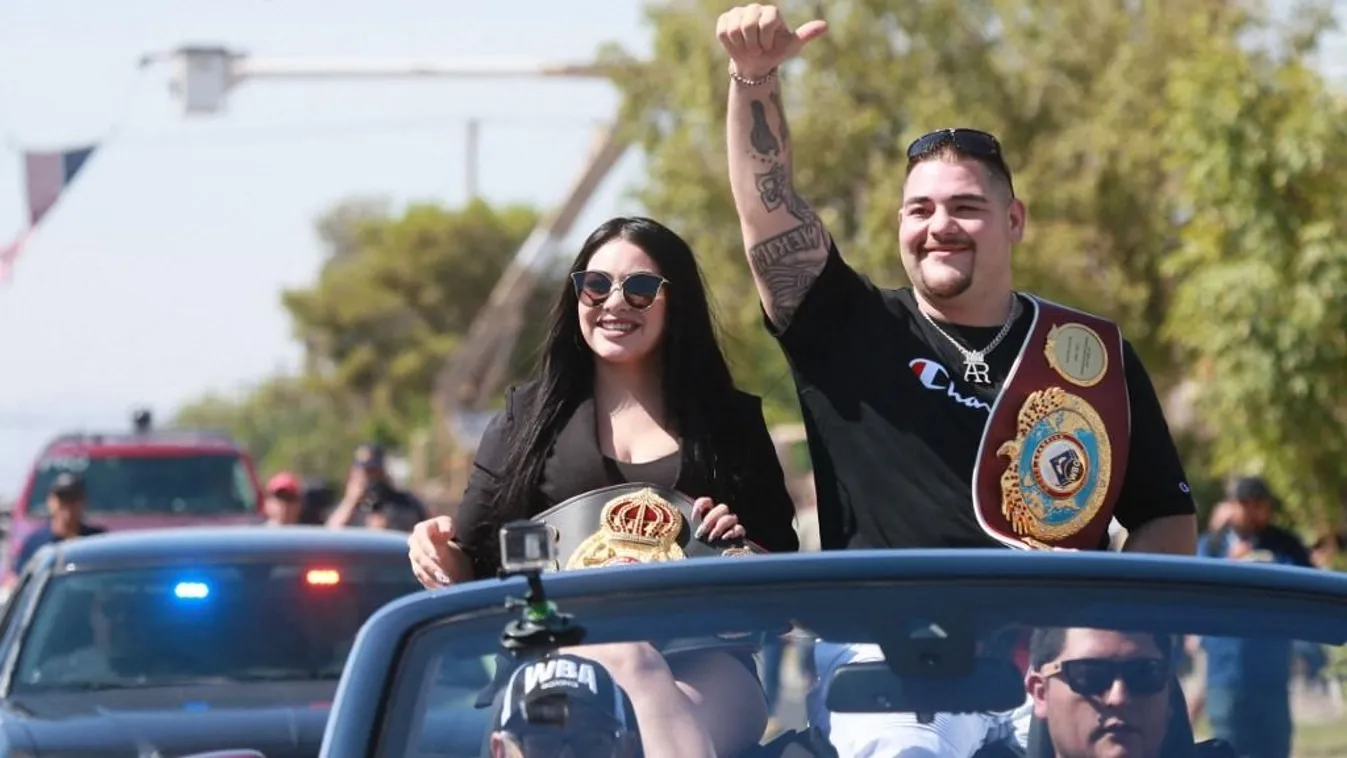 Kalasnyikovval tartotta rettegésben párját a világbajnok