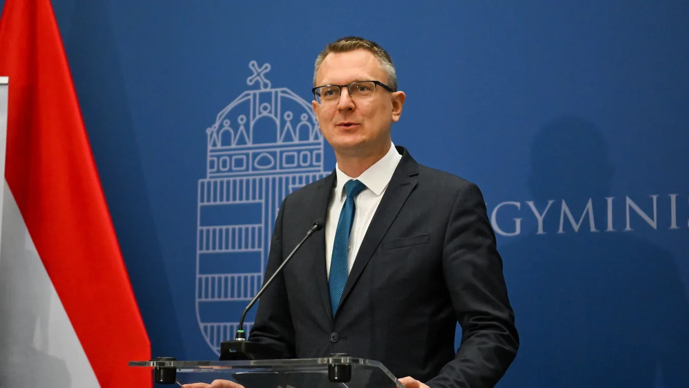 Újabb kétszázezer diák kap notebookot az államtól