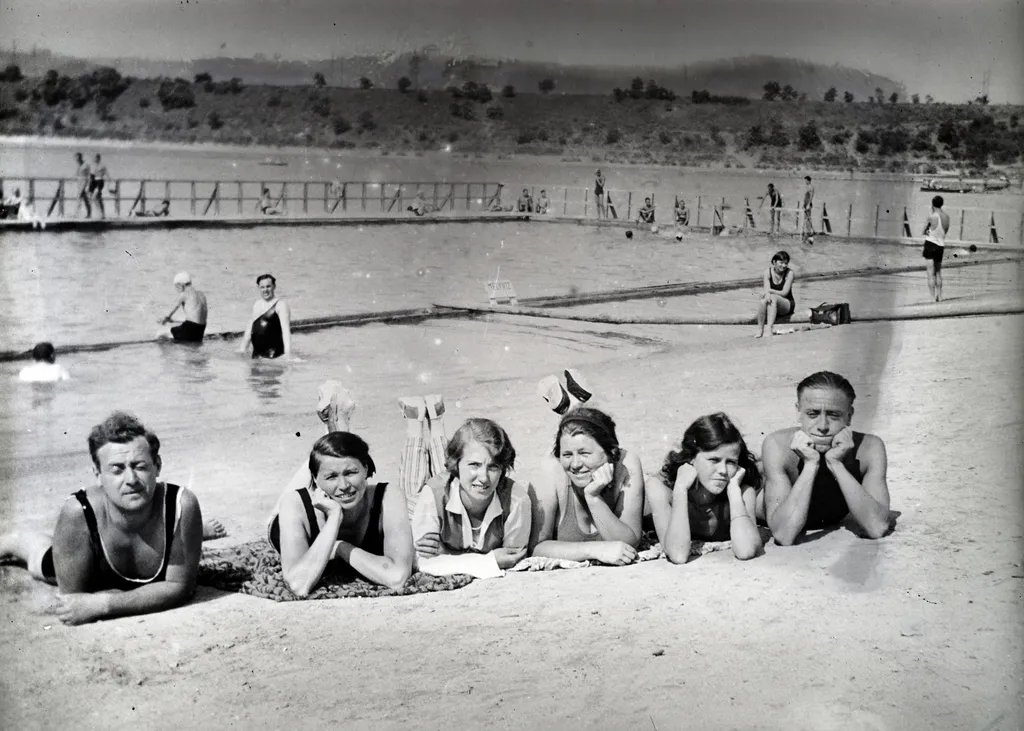 „Így strandoltunk régen”