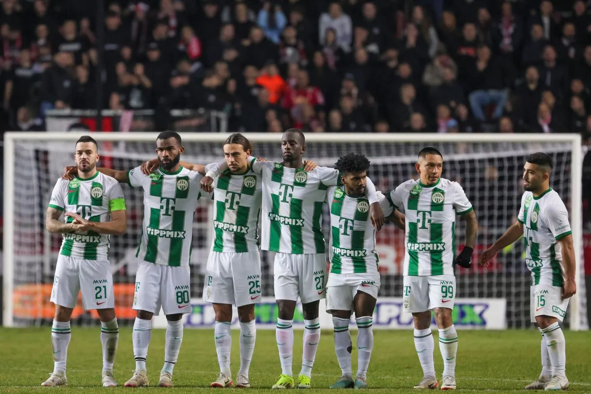 Botka (balra) és a Fradi akár már a Kisvárda elleni meccs kezdése előtt újra bajnok lehet