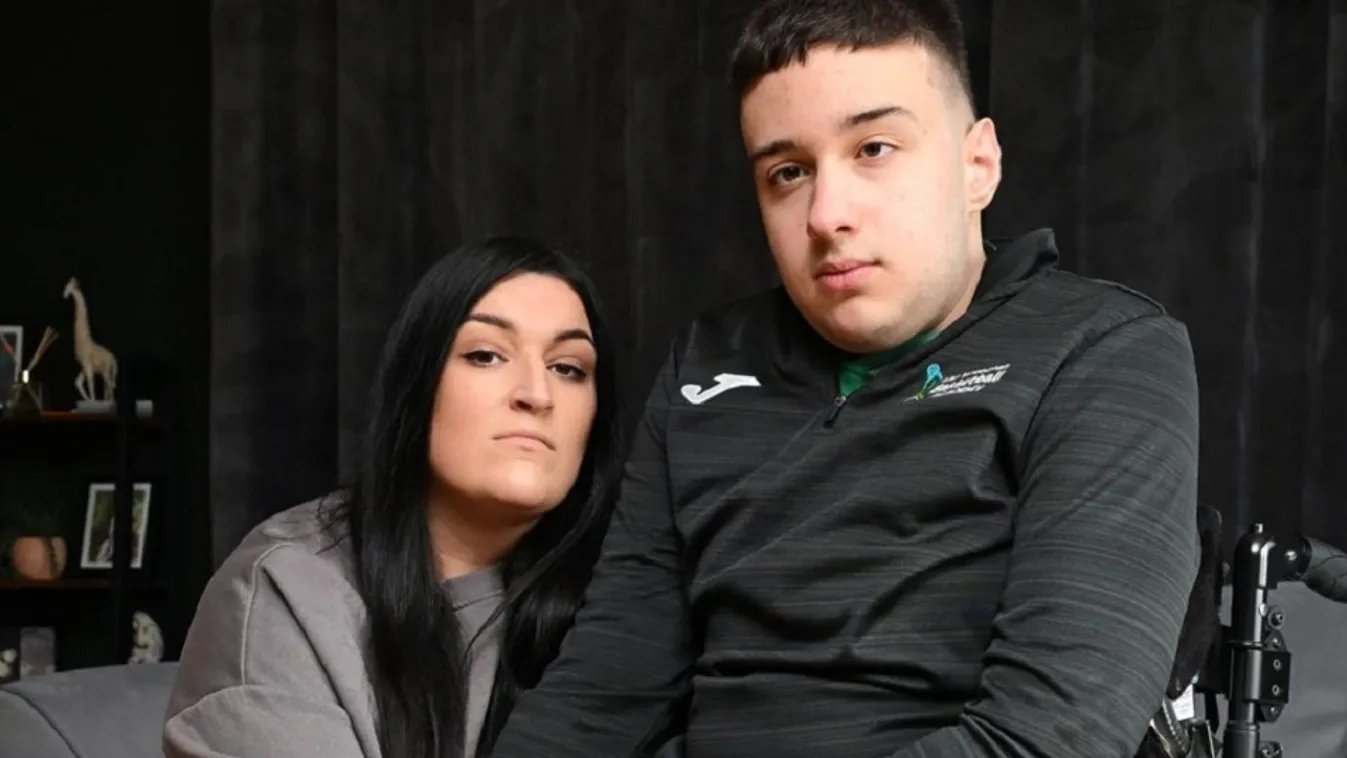 4 éve vár a műtétjére a gerincsérves 14 éves fiú