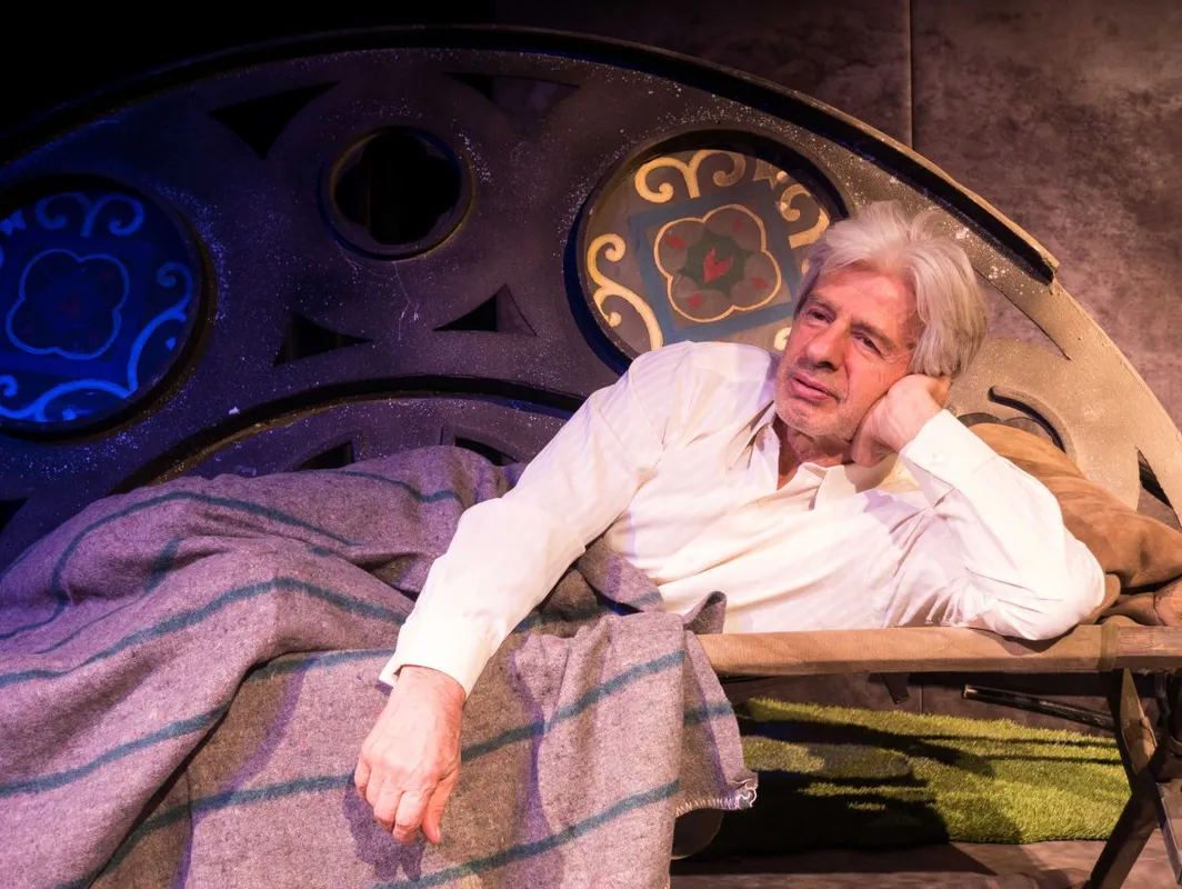 A színész, kaszkadőr (jobbra) szó szerint a bőrét vitte vásárra a sikerért / 