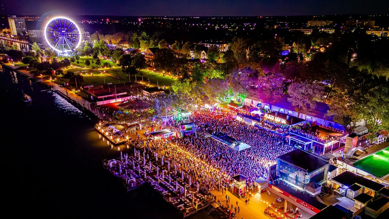 Még több koncerttel és megújult nagyszínpaddal vár idén a siófoki Plázs