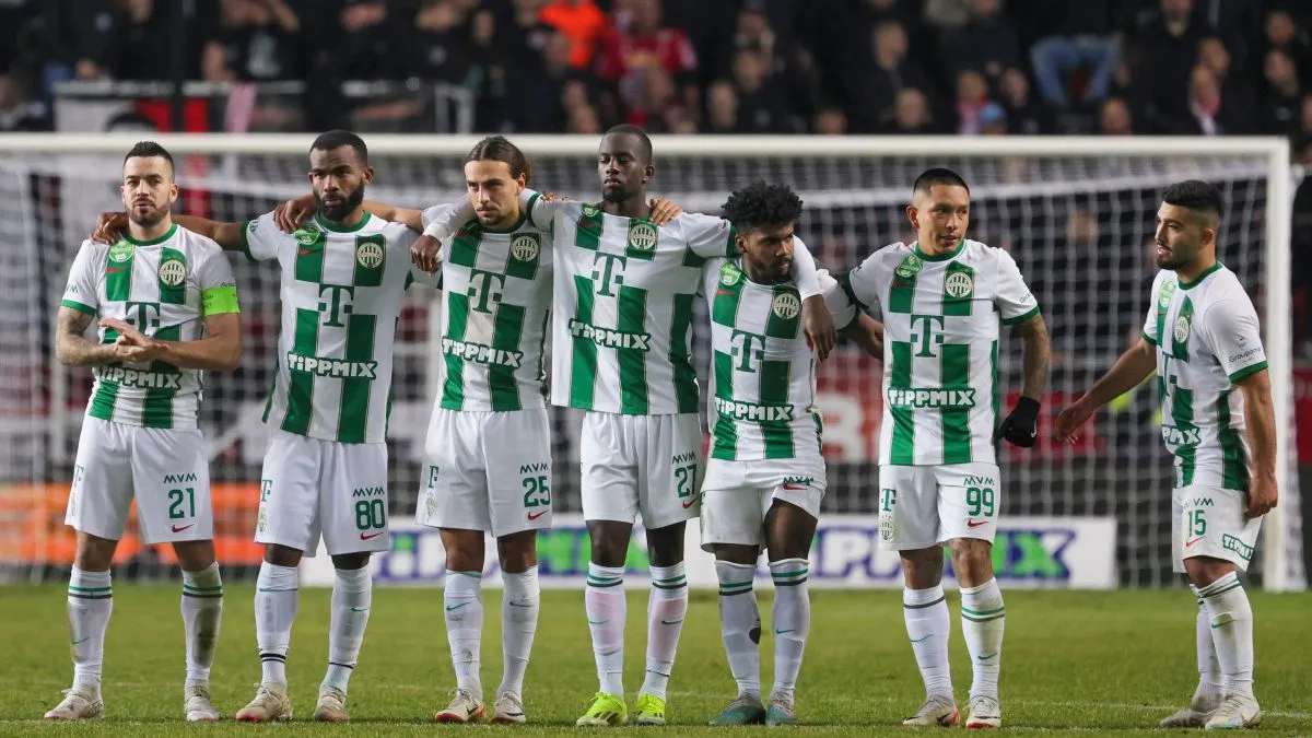 Botka (balra) és a Fradi akár már a Kisvárda elleni meccs kezdése előtt újra bajnok lehet