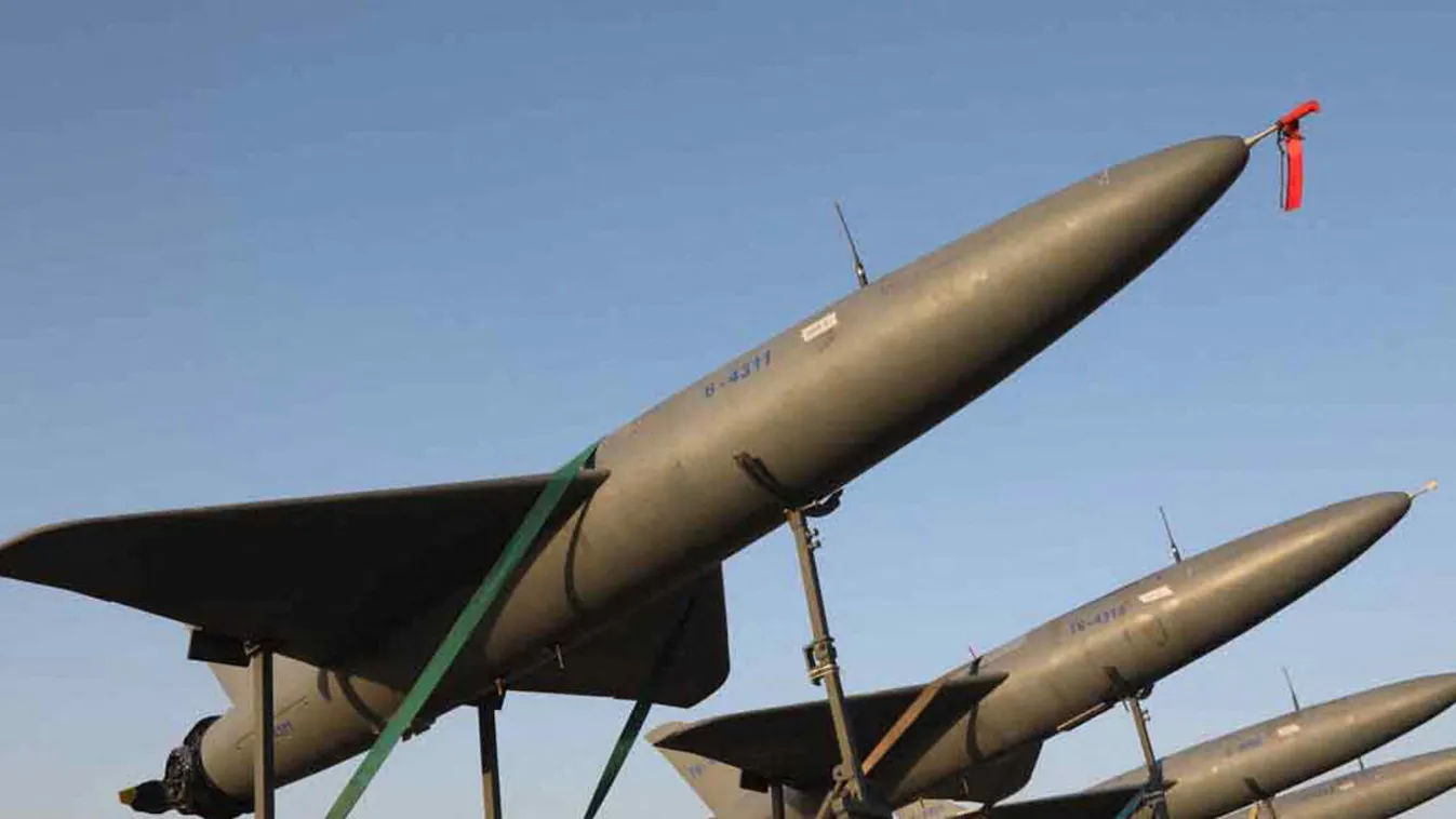 17 ukrán drónt lőttek le orosz területek felett