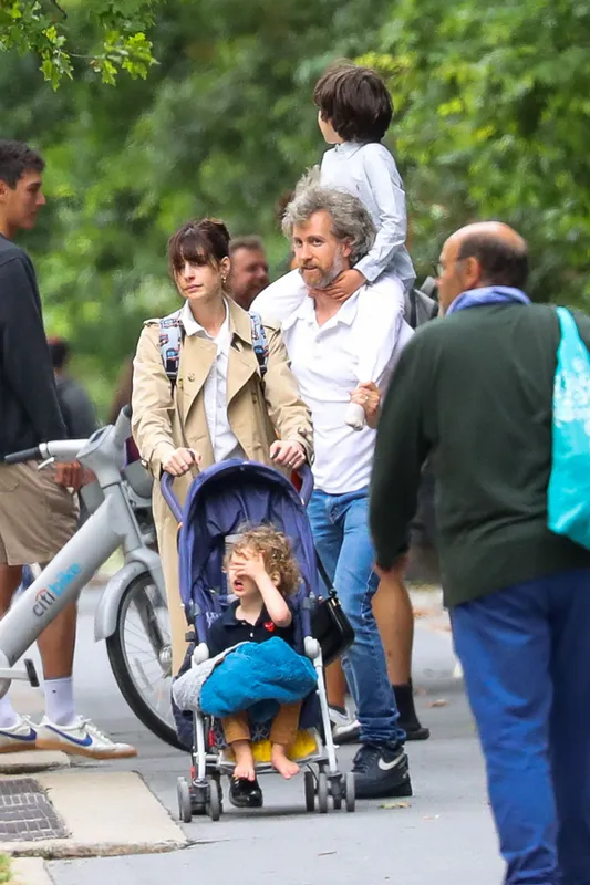 hot feltöltés Anne Hathaway üzemanyagként tekintett az alkoholra RIPOST